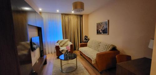 Sector 4 Bed & Breakfast | Rin Grand Residence 1