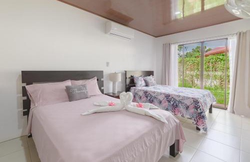 Northern Plains Apartment | Rio Celeste Birds Garden Apartment, Comodidad y Aire Acondicionado