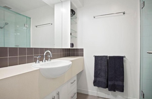 Point Lonsdale Apartment | Rip n View
