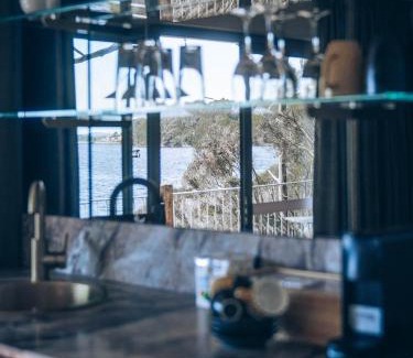 Strahan Hotel | Risby Cove Boutique Hotel