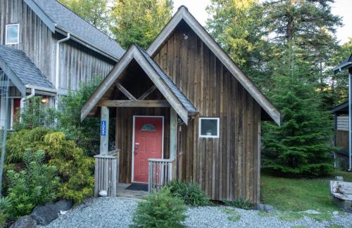 Ucluelet House | Rising Tide- Cabin In Ucluelet