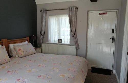 Risley House | Risley Guest House