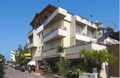 Giulianova Hotel | Ristorante Hotel Lucia - 100 mt dal mare