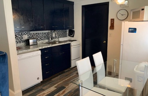 Appleton Apartment | Ritchie Village: The Seabird