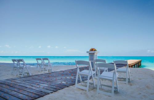 Punta Cancun Resort | Riu Cancun - Adults Only - All Inclusive