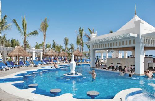 Cerritos Resort | Riu Emerald Bay - All Inclusive