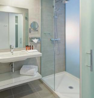 Midtown West Hotel | Riu Plaza New York Times Square