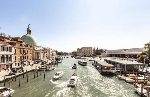Santa Croce Apartment | Riva De Biasio Charming Apartment R&R
