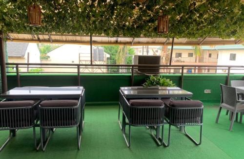 Utako Apartment | Rivalex Apartment and Rooftop