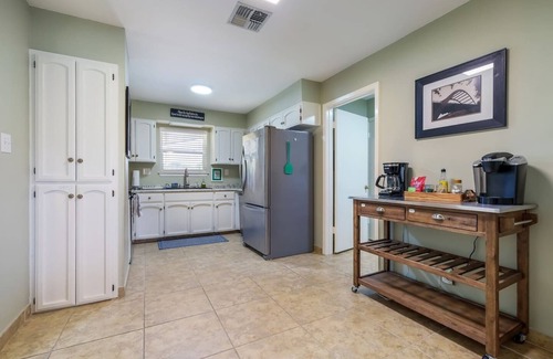 Seguin House | River Access Staycation/FastWiFi/Firepit