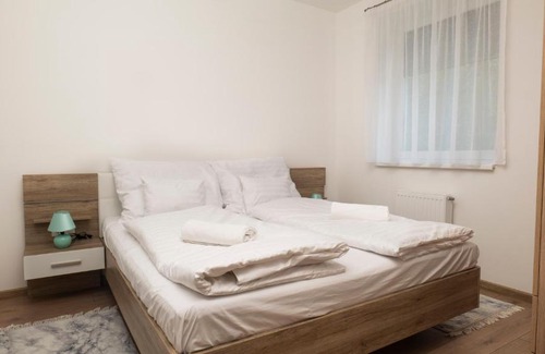 Sarvar Apartment | River and Lake I. Apartman