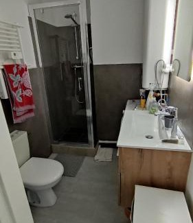 Carnon-Plage Apartment | River City - Joli 2 pièces, étage élevé, vue sur port et mer, calme et proche des plages