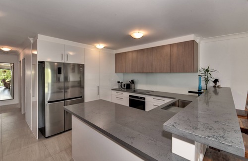 Maroochydore Apartment | River Flow Retreat - 2BR by Maroochy River & Island