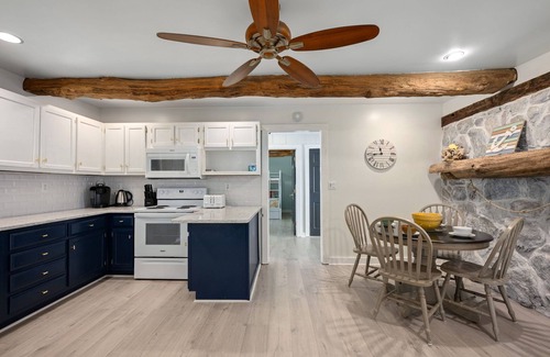 Issue House | River Front Colonial Beach Private Beach & Dock