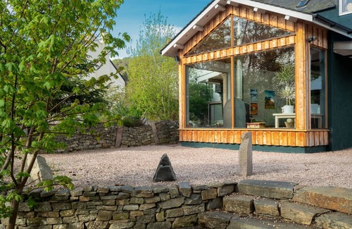 Aviemore Apartment | River House Garden Rooms - a house that sleeps 2 guests in 1 bedroom