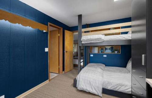 Welches House | River Idyll - Meredith Lodging