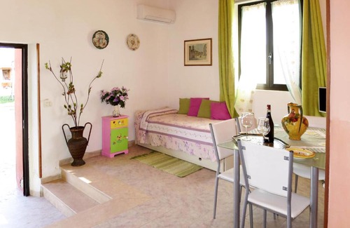 Bettona Apartment | River Melody 151S