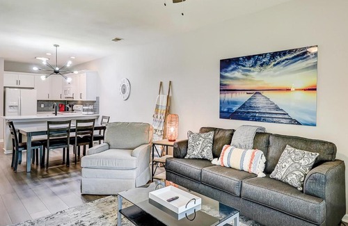 Carolina Forest Hotel | River Oaks 7H