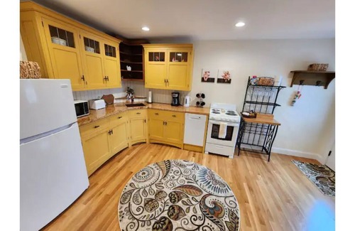 Collinsville Apartment | River Overlook - Check the view from your deck!