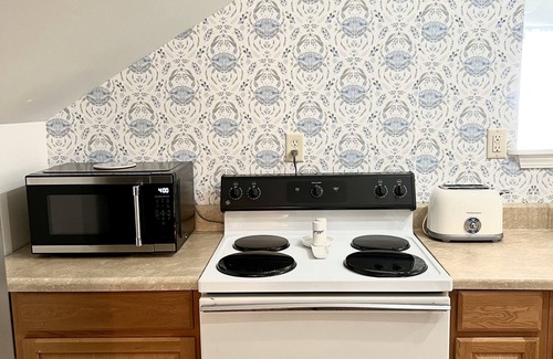 Savannah Apartment | River Relaxation with amazing sunset views, 15 mins to Beach