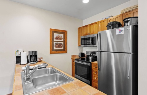River Run Condo | River Run Condo w/Slope Views and Short Walk to Lifts, Shops, Restaurants!