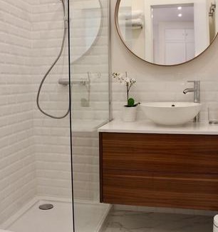 Santa Engracia Apartment | River View Balcony - Historic Center