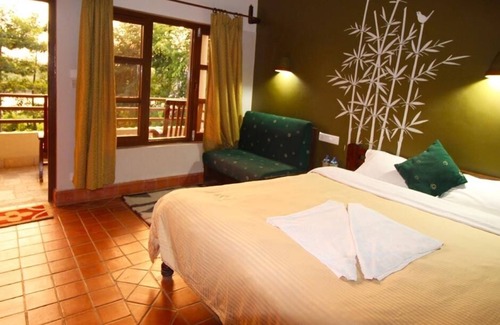 Sauraha Hotel | River View Jungle Camp