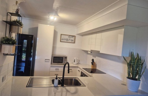 Waterford House | River View Townhouse centrally located between Brisbane & the Gold Coast.
