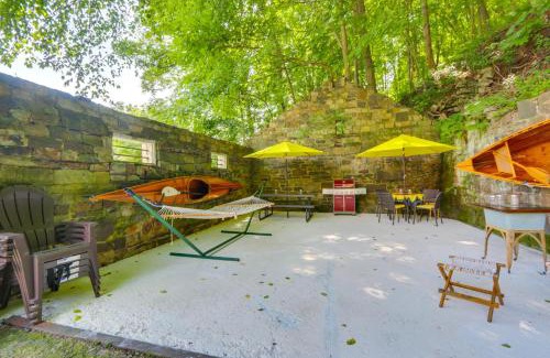 Huntingdon House | River Views and Boat Launch Access Huntingdon Home