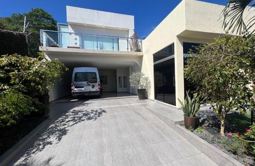 Flores Apartment | River X House