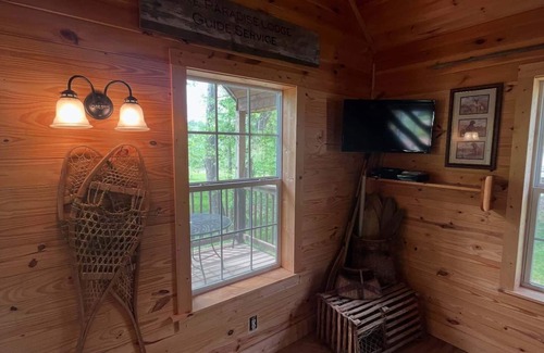 Van Buren Cabin | Riverfront Adventure Cabin