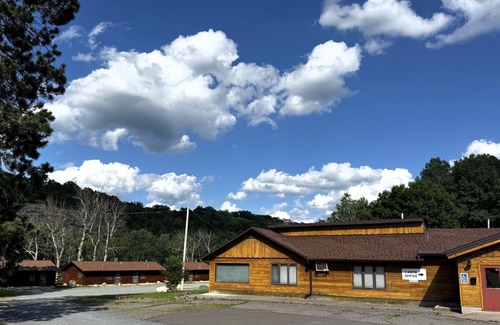 Crystal Falls Cabin | Riverfront Cabin #8.