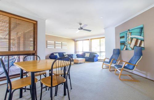 Sussex Inlet House | Riverfront Delight