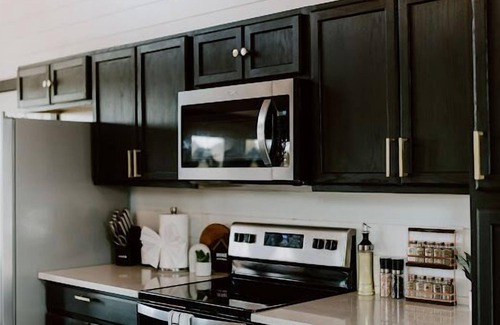 Broken Bow Cabin | Riverfront Escape | Heated Pool, Slide, Kayaks & Fishing!