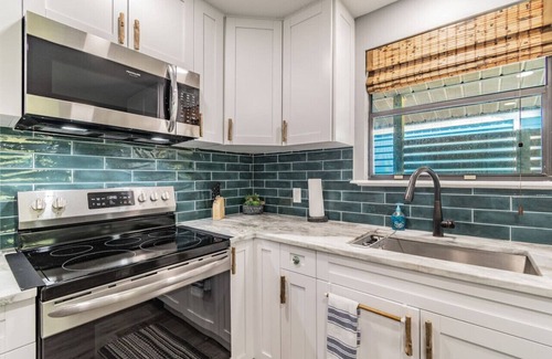 Weeki Wachee Gardens Apartment | Riverfront Escape on the Weeki Wachee Kayaks Included at The Landing