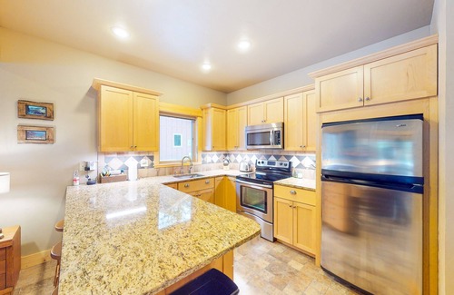 Joseph House | Riverfront home with mountain view & fireplace - walk to tram & Wallowa Lake