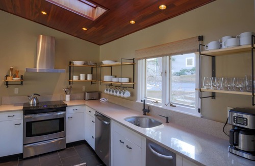 Arnold House | Riverfront home with multiple decks, central AC, washer/dryer - two dogs OK