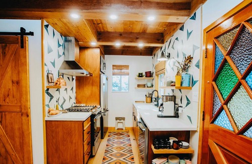 Kyburz Cabin | Riverfront! Pet-Friendly A-Frame Cabin - 25min to Sierra @ Tahoe