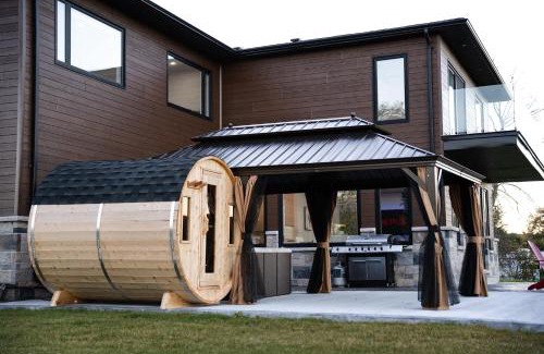 Trent Hills House | Riverfront Retreat Modern Home w Sauna and Hot Tub
