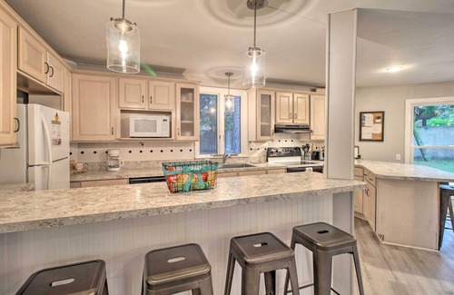 Savannah House | Riverfront Savannah Getaway w/Pool & Dock!