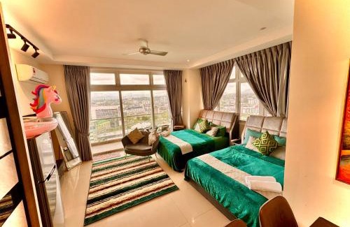 Kuching Apartment | Riverine High Floor Luxury Stay 4 pax Waterfront View from Balcony