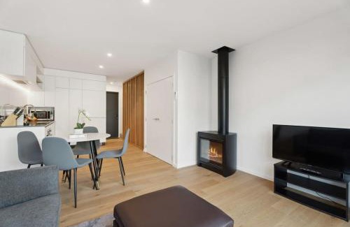 Albert Town House | Rivers Edge - Alberttown