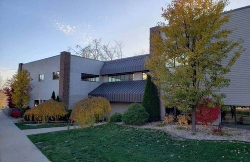 Niles Apartment | Rivers Edge Lofts - Unit 9