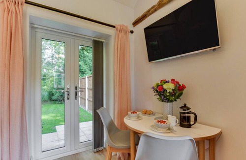 Brampton House | Rivers Rest - One Bedroom House, Sleeps 2