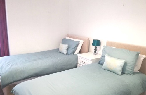Dartmouth Apartment | Riverside 2 - Two Bedroom Apartment, Sleeps 6