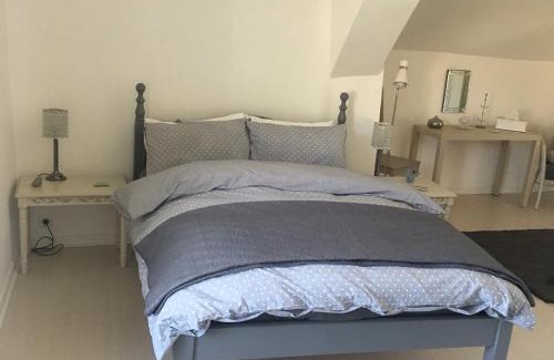 La Trimouille House | Riverside Barn