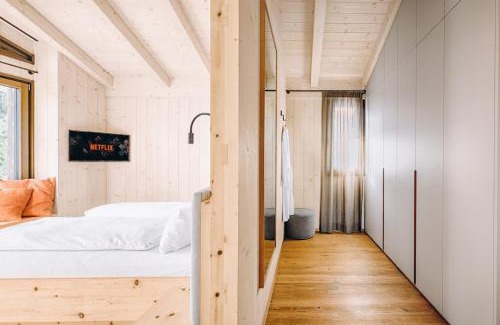Garmisch-Partenkirchen Ski Chalet | Riverside Chalet Dreitorspitz
