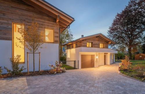 Garmisch-Partenkirchen Ski Chalet | Riverside Chalet Alpspitze