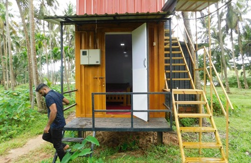 Hosdurg Cabin | Riverside Caravan