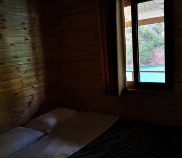 Shkoder County Hotel | Riverside Komani Lake
